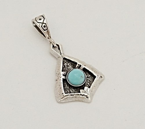 Sterling Silver 925 Navajo Turquoise Necklace Pendant 4.0 grams Sterling Silver 925 Navajo Turquoise Necklace Pendant 4.0 grams