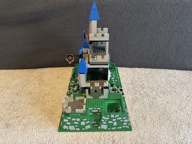 LEGO 6098-1 Knight's Kingdom King Leo's Castle - Incomplete