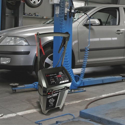 Automatic Wheeled Battery Charger//Trickle//Car Engine Starter 6-2//40//200 Amp