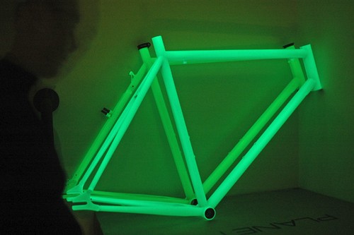 VViViD 3Mil 1ft x 5ft Green glow in the dark vinyl vehicle wrapping decal