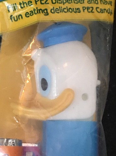PEZ ~ Walt Disney/'s DONALD DUCK ~ NEW IN PACKAGE