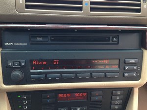 Bmw business cd output