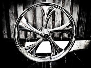 Harley Custom Wheels on 26  Inch Custom Motorcycle Wheel For Harley Bagger Touring Twisted