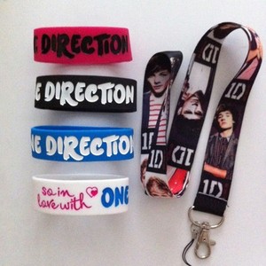  Direction Wristbands on One Direction Bracelet Wrist Bands Plus A One Direction Lanyard