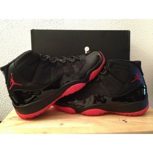 bred 11 size 7