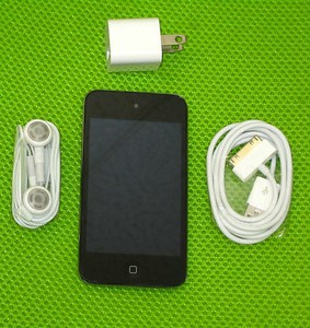 Ipod Touch4 on Apple Ipod Touch 4th Generation Black  8 Gb  Seller Refurbished