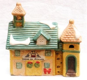 Lighted House | Christmas Village