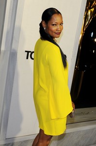 Details about Celebrity! ZARA Yellow Dress With Cape Sleeve Size SMALL ...