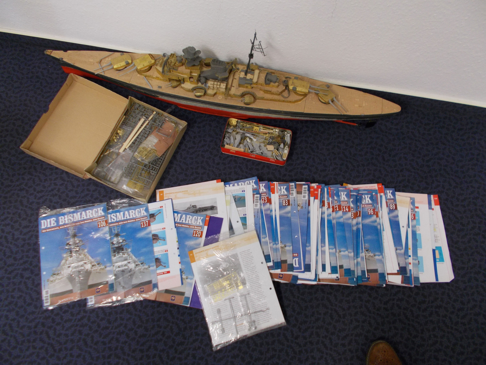 Bismarck Hachette au 1/200° $_57