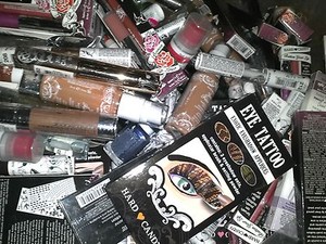  Candy Makeup on Hard Candy Eye Lip Body Powder Glitter Cosmetics Makeup Wholesale Lot