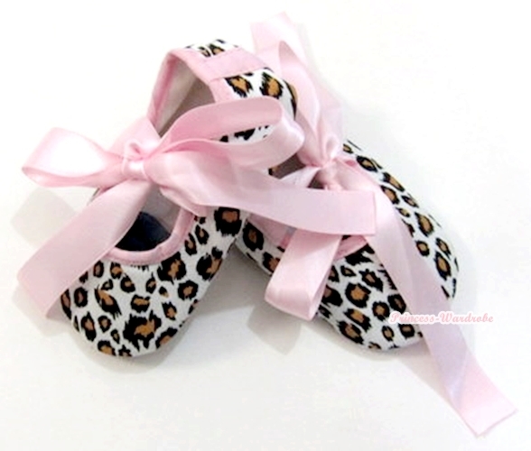i.ebayimg.com/t/Infant-Newborn-Baby-Light-Pink-Leopard-Print-Crib-Shoes-with-Pink-Ribbon-NB-18M-/00/s/NTAwWDU4OA==/z/mfYAAOxyhs9RCh3H/$(KGrHqJHJEEFD0FzJCnoBRCh3HNNdQ~~60_3.JPG?rt=nc