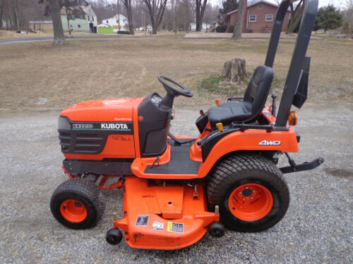 KUBOTA BX2200 WOW!! ONE OWNER GARAGE KEPT. DON'T MISS THIS ONE in Business & Industrial, Agriculture & Forestry, Tractors & Farm Machinery | eBay