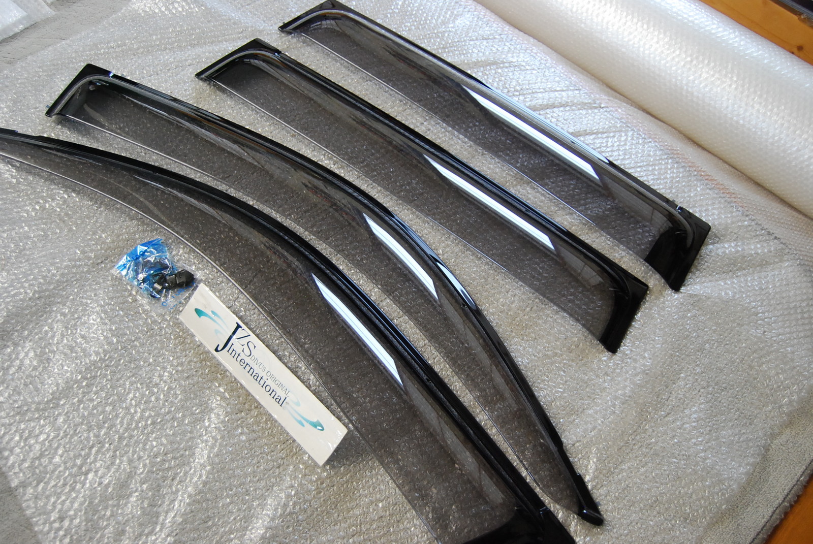 LEXUS GX470 LAND CRUISER PRADO 120 FJ120 GENUINE WINDOW DOOR SIDE VISOR