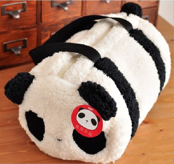 panda duffle bag i would use a bag like this