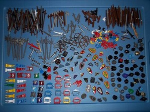 Lego Vikings on Lego Lot Of 380 Knight Viking Style Weapons   Accessories For Mini
