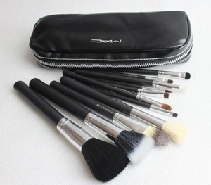 Professional Makeup Cases on Pro Portable Cosmetic Brushes Makeup Set Kits Make Up Tool Black Case