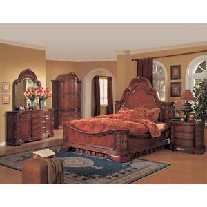 MAGNIFICENT INTRICATELY CARVED QUEEN PANEL BED BEDROOM FURNITURE