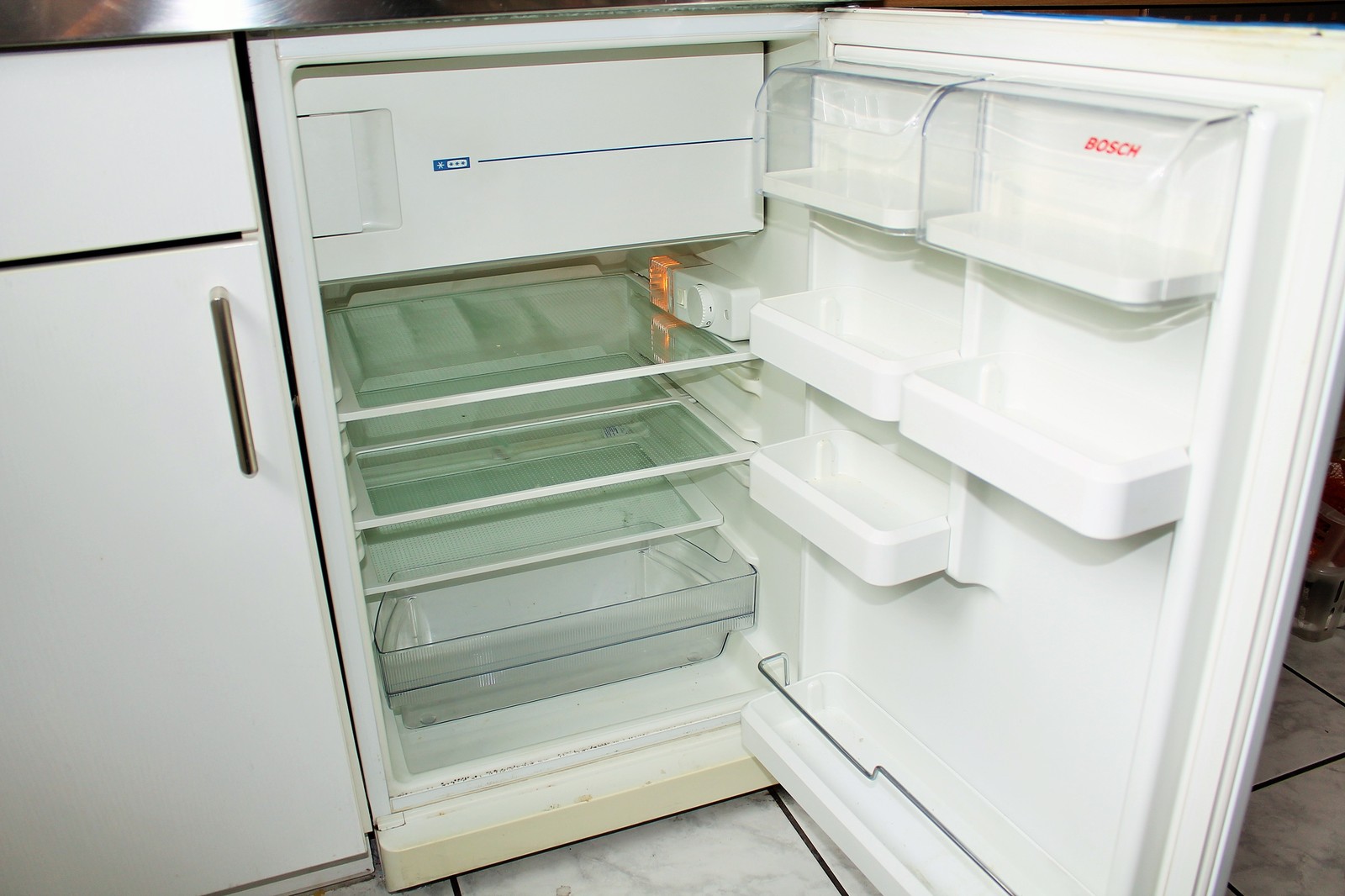 Miniküche Kühlschrank Austauschen : Frische singleküche mit kühlschrank küchen ideen Miniküche Kühlschrank Austauschen : Frische singleküche mit kühlschrank küchen ideen
