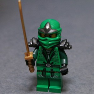 Lego Ninjago Figures on New Lego Ninjago Lloyd Zx Green Ninja Minifig 9450 Minifigure Figure