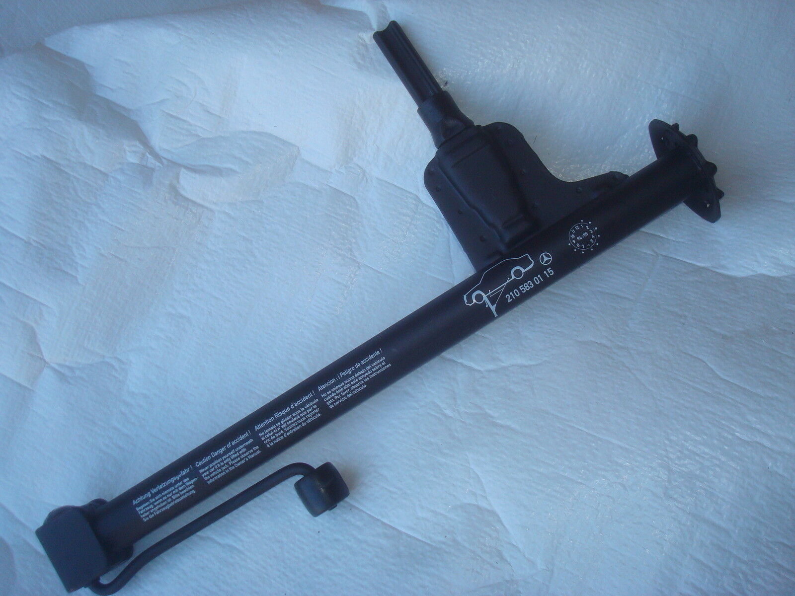 Mercedes car jack #4