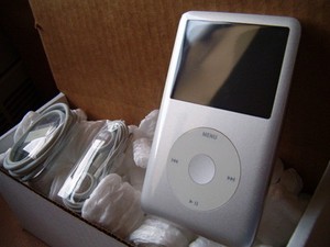 Ipod Classic 160gb  Generation on New Apple Ipod Classic 7th Generation 160gb Silver   Ebay