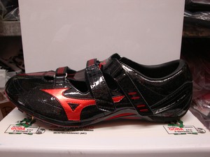 scarpe chiodate atletica mizuno