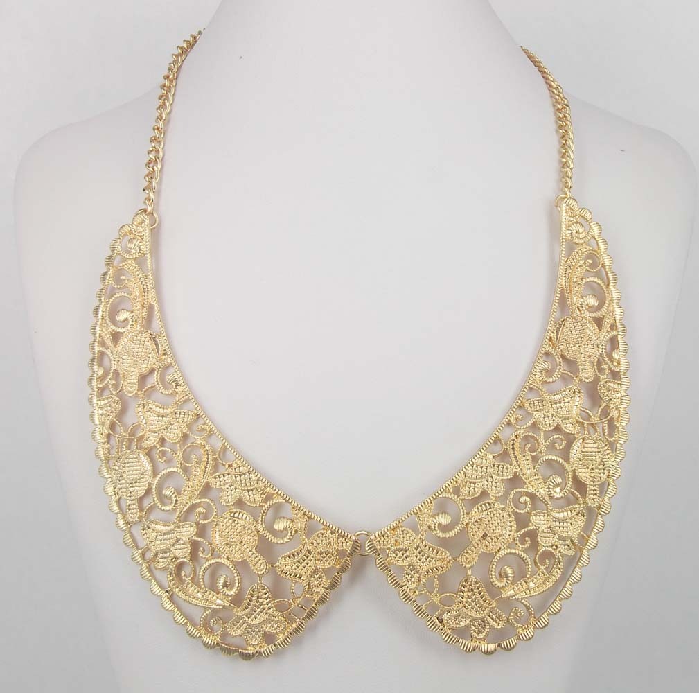 i.ebayimg.com/t/Stylish-Chunky-Gold-Tone-Lacey-Filigree-Choker-Bib-Link-Statement-Necklace-Gift-/00/s/MTAwMFgxMDA5/$T2eC16NHJIkE9qU3jcd3BQnQ(kut3!~~60_57.JPG