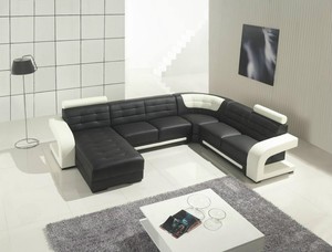 T139 - MODERN BLACK AND WHITE LEATHER SECTIONAL SOFA