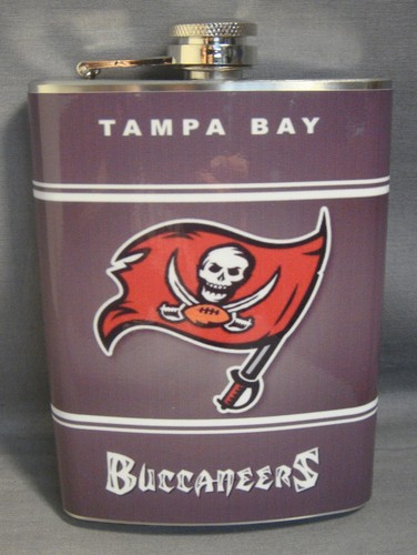 TAMPA BAY BUCCANEERS 8oz RED STAINLESS STEEL FLASK NEW NFL