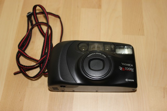 http://i.ebayimg.com/t/Vintage-Yashica-Camera-EZ-Zoom-70-/00/s/MTA2NlgxNjAw/z/Z6oAAOxycSdR3Fxb/$(KGrHqR,!lQFHNKwRgwhBR3F),s1ig~~60_58.JPG