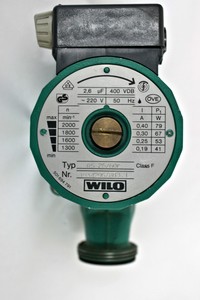 http://i.ebayimg.com/t/Wilo-RS-25-60-R-Heizungspumpe-180-mm-Umwaelzpumpe-220-Volt-Class-F-/00/s/MTYwMFgxMDY1/z/G38AAOSwPhdU-Yhd/$_35.JPG