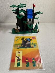 LEGO Legoland 6054 Castle Forestmens Hideout with BA