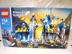 LEGO Knights' Kingdom Battle At The Pass 8813 In 2006 New Retired