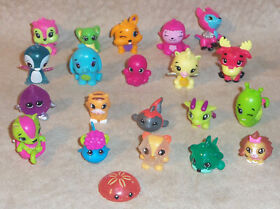 Lot of 21 HATCHIMALS CollEGGtibles Assorted Winged / Glitter / Translucent Etc