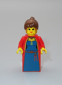 Lego Vintage Castle Maiden red & blue dress minifigure 3739 Blacksmith shop
