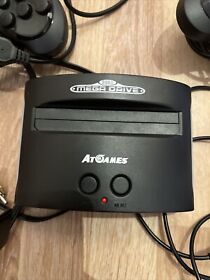 AT Games Sega Mega Drive Classic Console 2 Controllers Y741 Retro Gaming