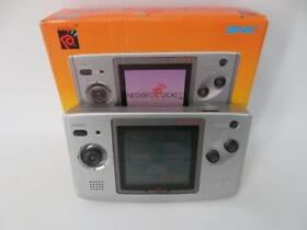 OEM - SNK Neo Geo Color Pocket - Platinum Silver - Handheld System + Box - WORKS