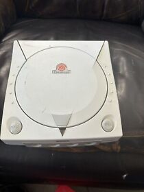 SEGA Dreamcast HKT-3020 Home Console - White. Untested