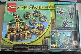 Lego Aqua Raiders Aquabase Invasion 7775 (Used in Box)