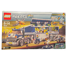 LEGO 8635 Agents Mobile Command Center. 100% Complete w/ box and Instructions