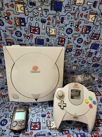 SEGA Dreamcast Console - White with VMU.