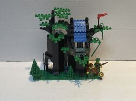 LEGO Castle: Forestmen's Hideout (6054) Complete