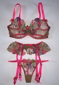 Agent Provocateur Zuri Multicolored lace underwired bra Thong Lingerie Set