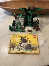 Lego Castle Camouflaged Outpost 6066