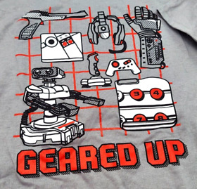Nintendo NES "Geared Up" (ROB, Zapper, Power Glove & More) 2XL Uni T-Shirt Grey
