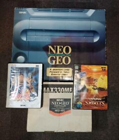 SNK Neo Geo AES ConsoleTested w/ Box + Cable + 2 Controller + 2 Soft