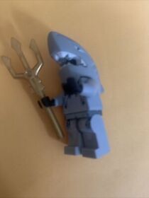 Lego Atlantis Minifigure-- Shark Head Warrior with gold trident--from #8060-24