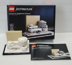 LEGO ARCHITECTURE: Solomon Guggenheim Museum (21004) Complete W/Box & Manual