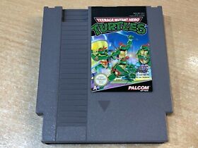 Teenage Mutant Hero Turtles - Nintendo NES (TMHT)