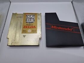 nintendo  nes game the legend of Zelda GOLD 1985